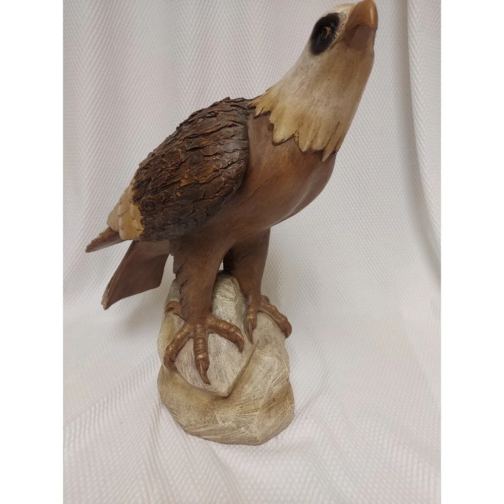 Resin Bald Eagle Statue Wood Appearance 16.5